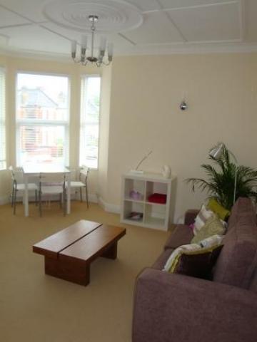 			1 Bedroom, 1 bath, 1 reception Flat			 Holland Road, KENSAL GREEN/WILLESDEN